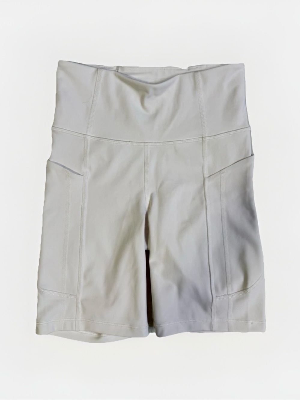 Athleta XXS White Ultimate Stash 7” Athletic Shorts EUC Biker Cycling Active